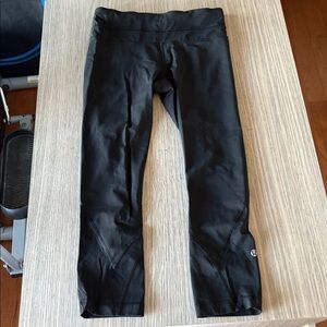 Lululemon Run Inspire Crop II Black Running Leggings with Zip Pocket Size 4